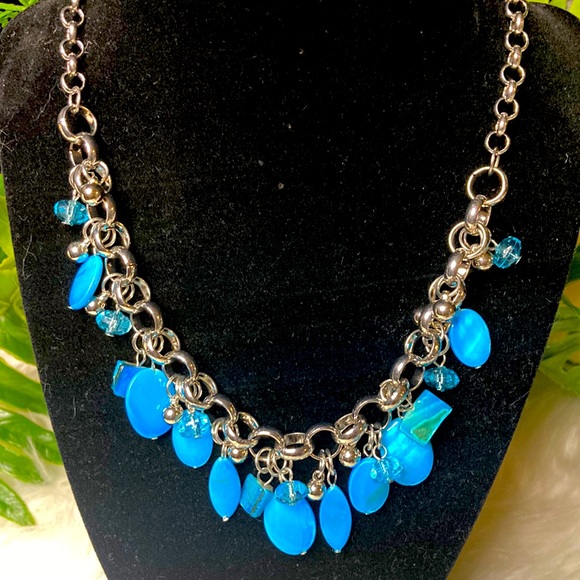 NWT! Gorgeous blue and silver necklace w/ matching earrings. Ready to ship! - Picture 1 of 2